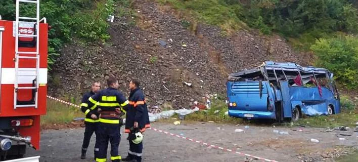 Βουλγαρία: Στους 16 οι νεκροί από την ανατροπή τουριστικού λεωφορείου- Ημέρα εθνικού πένθους η Δευτέρα